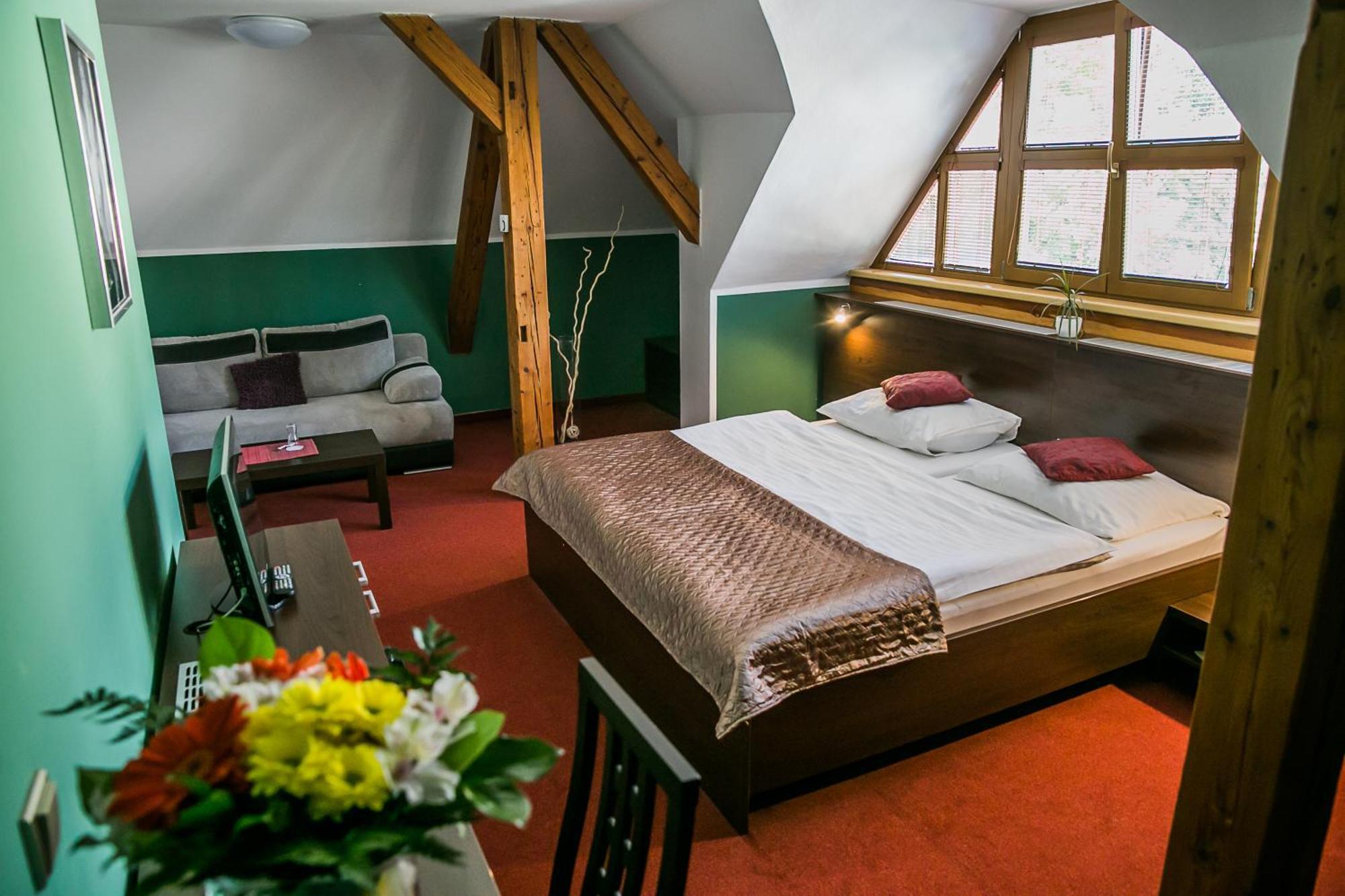 Hotel Best Ostrava Bagian luar foto