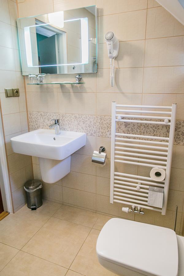 Hotel Best Ostrava Bagian luar foto