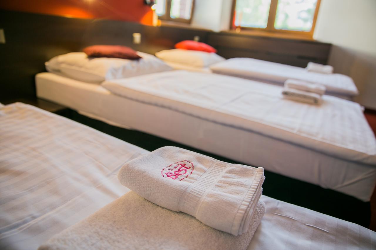 Hotel Best Ostrava Bagian luar foto