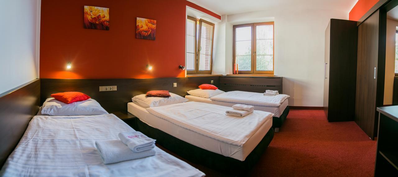 Hotel Best Ostrava Bagian luar foto